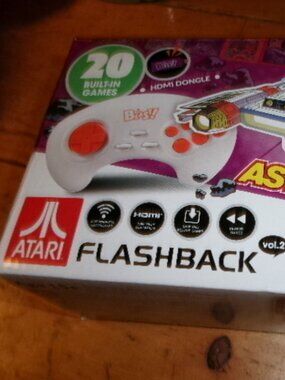 New Atari flashback blast no wires 20 built in Games
